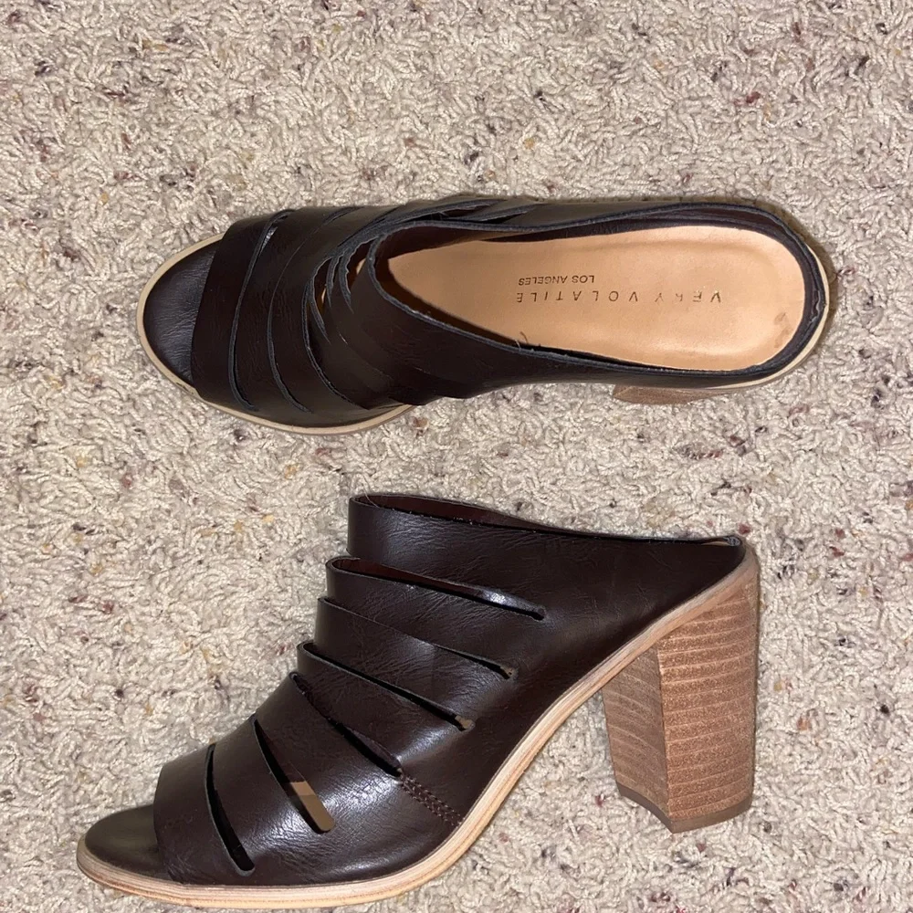 Very Volatile Mule Heel - Picture 1 of 2